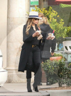 PEOPLE - La Toya Jackson besuchte Janet Jackson im Spital
