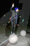 PEOPLE - Gute Stimmung bei Bella Thorne 