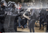 NEWS - Anti-Trump-Proteste: Auch die Polizei hatte zu tun