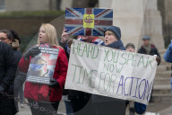 NEWS - London: Pro Brexit Kundgebung vor dem Parlament
