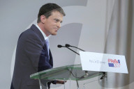 NEWS - Wahlen in Frankreich: Manuel Valls spricht in Paris
