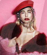 PEOPLE - Hailey Baldwin posiert für ModelCo