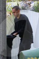 PEOPLE - Ashlee Simpson und Evan Ross bringen ihren Abfall raus