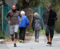 EXKLUSIV - Bradley Cooper joggt duch LA
