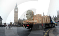 FEATURE - Stone Heads: 'The Grand Tour' in London