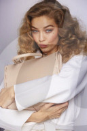 PEOPLE - Gigi Hadid posiert für MaxMara
