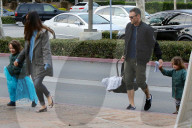 EXKLUSIV - Megan Fox und Brian Austin Green gehen mit ihren Kinden ins Ollo