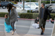 EXKLUSIV - Megan Fox und Brian Austin Green gehen mit ihren Kinden ins Ollo