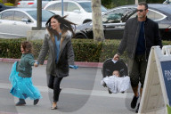 EXKLUSIV - Megan Fox und Brian Austin Green gehen mit ihren Kinden ins Ollo