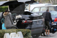 EXKLUSIV - Megan Fox und Brian Austin Green gehen mit ihren Kinden ins Ollo
