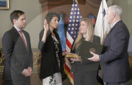 NEWS - Nikki Haley wird zur UN-Botschafterin vereidigt