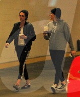 EXKLUSIV - Kristen Stewart und Chloe Graze Moretz gehen zum Dinner in West Hollywood