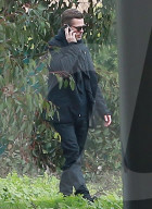 EXKLUSIV -  Brad Pitt Heads in Santa Monica unterwegs