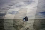 FEATURE -  Queen of the Waves: Gwyn Haslock 71 Jahre alt