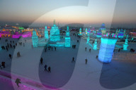 FEATURE - China: Eisskulpturen in Harbin