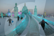 FEATURE - China: Eisskulpturen in Harbin