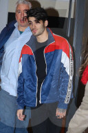 EXKLUSIV -  Zayn Malik posiert mit Fans in New York