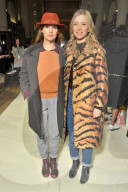 PEOPLE - Promis an der Fashionweek in Paris