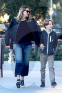 EXKLUSIV - Julia Roberts mit ihrem Sohn Phinnaeus in Malibu unterwegs