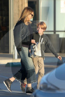 EXKLUSIV - Julia Roberts mit ihrem Sohn Phinnaeus in Malibu unterwegs