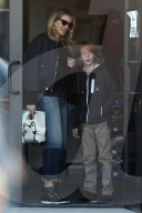EXKLUSIV - Julia Roberts mit ihrem Sohn Phinnaeus in Malibu unterwegs