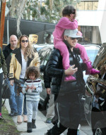 EXKLUSIV - Happy Family: Mariah Carey und Bryan Tanaka mit den Kindern unterwegs