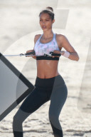 PEOPLE - Lais Ribeiro sportlich vor der Kamera für Victoria's Secret's 