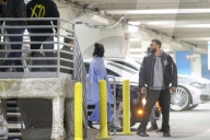EXKLUSIV - Selena Gomez und The Weeknd Hand in Hand vor Dave & Buster's 