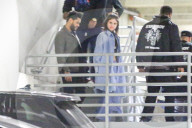 EXKLUSIV - Selena Gomez und The Weeknd Hand in Hand vor Dave & Buster's 