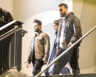 EXKLUSIV - Selena Gomez und The Weeknd Hand in Hand vor Dave & Buster's 