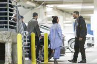 EXKLUSIV - Selena Gomez und The Weeknd Hand in Hand vor Dave & Buster's 