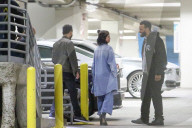 EXKLUSIV - Selena Gomez und The Weeknd Hand in Hand vor Dave & Buster's 
