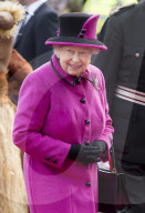 PEOPLE - Queen Elizabeth besucht die Fiji Ausstellung in Norwich