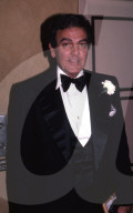 PEOPLE - Mike Connors  ist im Alter von 91 gestorben