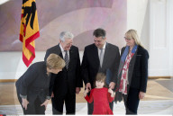 NEWS - Berlin: Entlassung und Ernennung von Steinmeier, Gabriel und Zypries