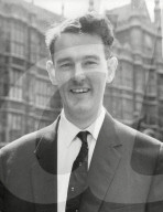 NEWS - Tam Dalyell ist im Alter von 84 Jahren gestorben