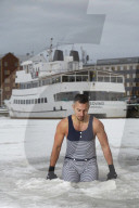 FEATURE - Winterschwimmer Morgan Freedude 