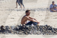 PEOPLE - Georgia May Foote und George Alsford turteln am Beach von Malibu