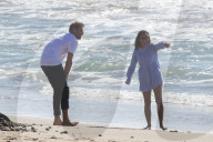 PEOPLE - Georgia May Foote und George Alsford turteln am Beach von Malibu