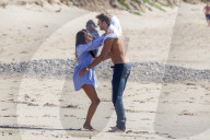 PEOPLE - Georgia May Foote und George Alsford turteln am Beach von Malibu