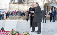 NEWS - Berlin: Merkel und Hollande gedenken der Opfer am Breitscheidplatz