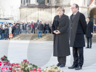 NEWS - Berlin: Merkel und Hollande gedenken der Opfer am Breitscheidplatz