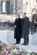 NEWS - Berlin: Merkel und Hollande gedenken der Opfer am Breitscheidplatz