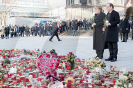 NEWS - Berlin: Merkel und Hollande gedenken der Opfer am Breitscheidplatz