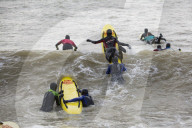 FEATURE - Surfen am Brighton Beach