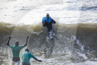 FEATURE - Surfen am Brighton Beach