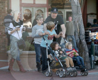 PEOPLE - Gwen Stefani geht mit ihrer Familie shoppen
