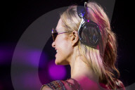 STUDIO - Paris Hilton als DJ auf La Reunion