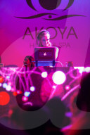 STUDIO - Paris Hilton als DJ auf La Reunion