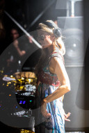 STUDIO - Paris Hilton als DJ auf La Reunion